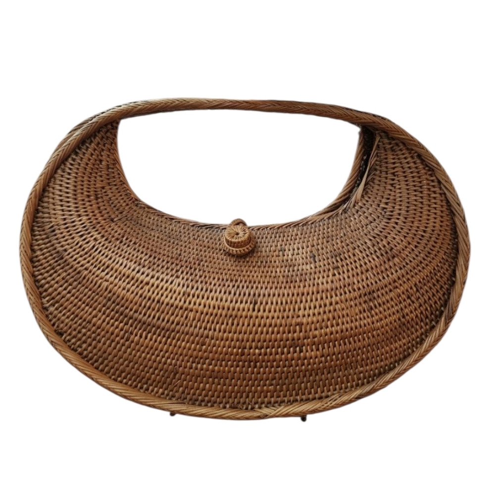Elegant Wicker Rattan Tan Woven Crescent Oval Handbag